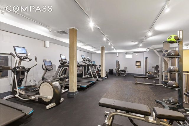 7312 35th Ave Apt C52, New York City, NY 11372