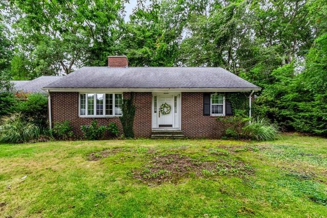 61 Page Road, North Attleboro, MA 02760