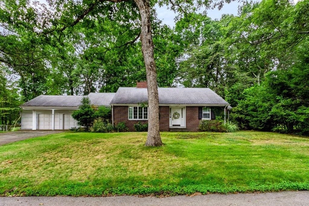 61 Page Road, North Attleboro, MA 02760