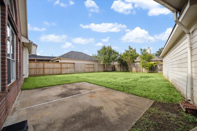 1818 Cross Spring Drive, Sugar Land, TX 77479