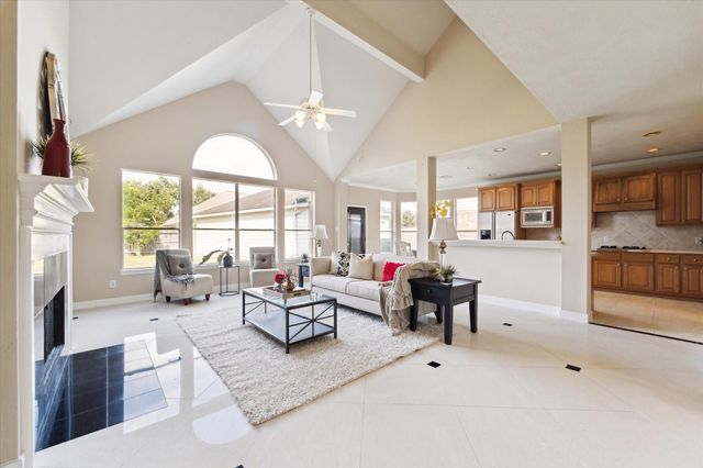 1818 Cross Spring Drive, Sugar Land, TX 77479