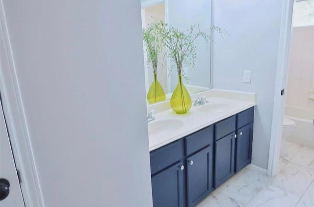 1410 Hunter Ridge Court, Fresno, TX 77545