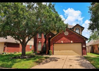 1410 Hunter Ridge Court, Fresno, TX 77545