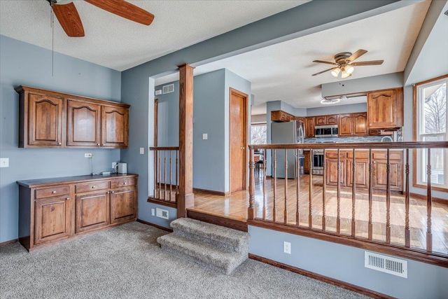 9915 W Jamesburg St, Wichita, KS 67212