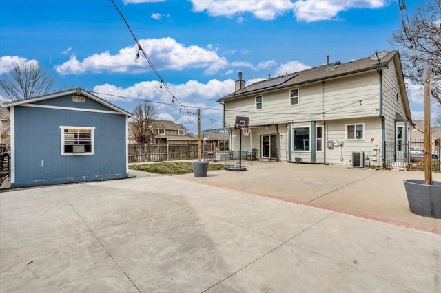 9915 W Jamesburg St, Wichita, KS 67212