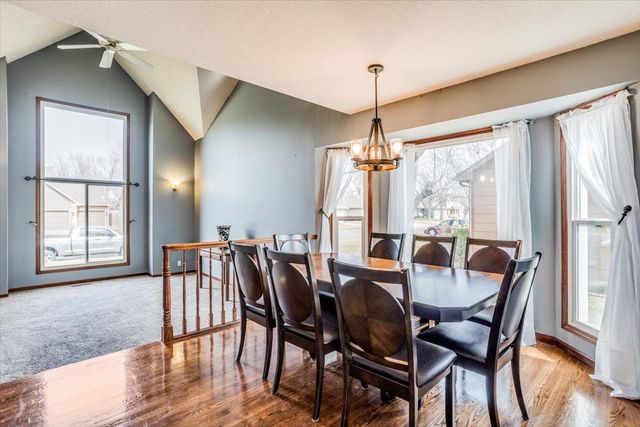 9915 W Jamesburg St, Wichita, KS 67212