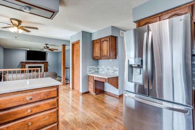 9915 W Jamesburg St, Wichita, KS 67212