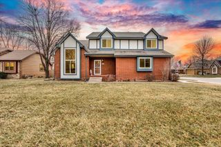 9915 W Jamesburg St, Wichita, KS 67212