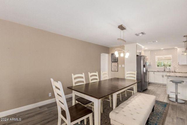 2350 N 55TH Street, Phoenix, AZ 85008