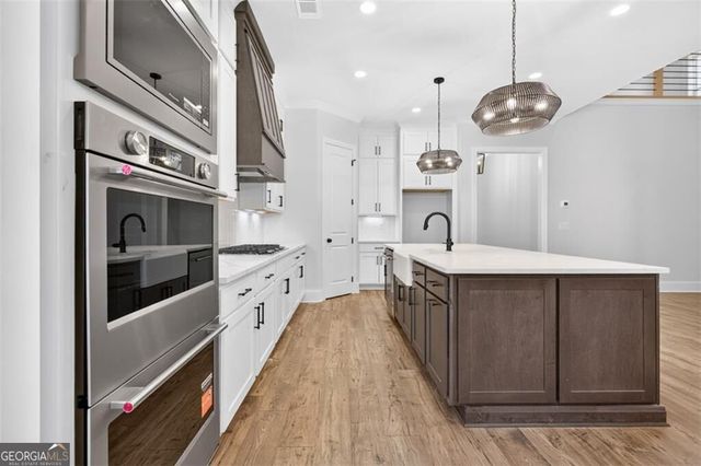 5812 Mitchell Street, Flowery Branch, GA 30542