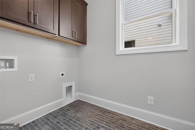 5812 Mitchell Street, Flowery Branch, GA 30542