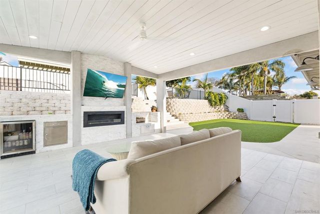 1432 Santa Rosa St, Oceanside, CA 92058