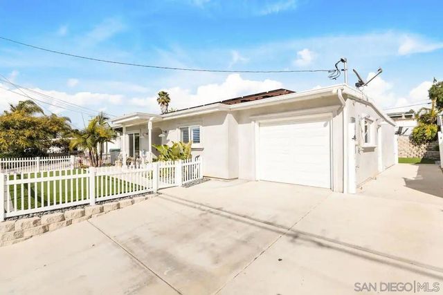 1432 Santa Rosa St, Oceanside, CA 92058
