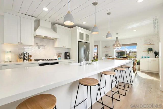 1432 Santa Rosa St, Oceanside, CA 92058