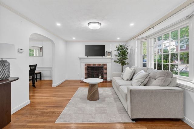 64 Redlands Rd, Boston, MA 02132