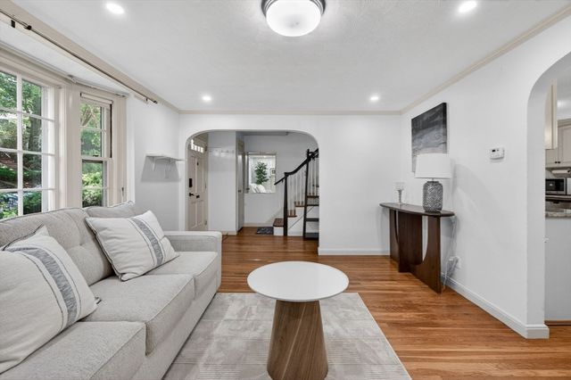 64 Redlands Rd, Boston, MA 02132