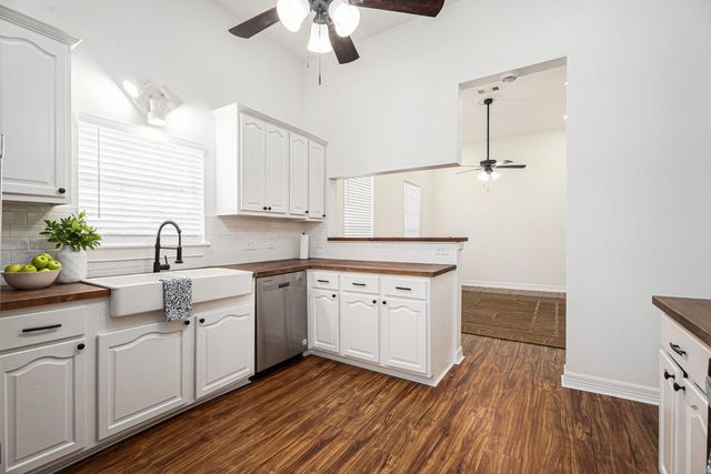 3515 Winnie Street, Galveston, TX 77550