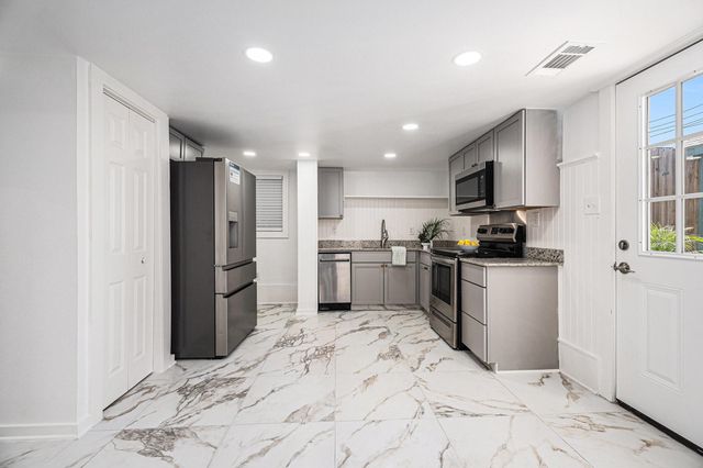 3515 Winnie Street, Galveston, TX 77550