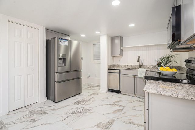 3515 Winnie Street, Galveston, TX 77550