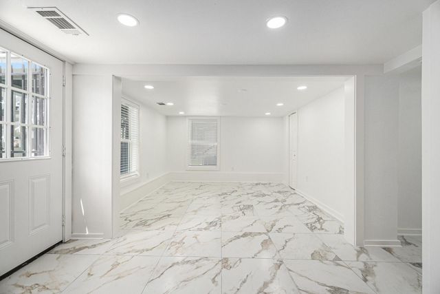 3515 Winnie Street, Galveston, TX 77550