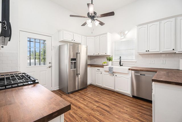 3515 Winnie Street, Galveston, TX 77550