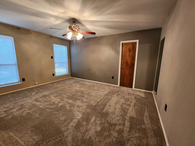 3920 Woodruff Court, Arlington, TX 76017