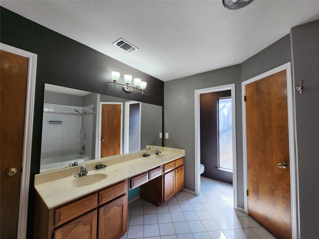 3920 Woodruff Court, Arlington, TX 76017