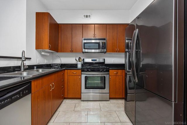 1801 E Katella Ave 4023, Anaheim, CA 92805