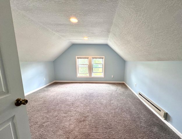 3408 3rd Avenue S Upper Level, Minneapolis, MN 55408