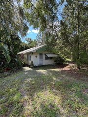 560 OWENS LANE, Umatilla, FL 32784