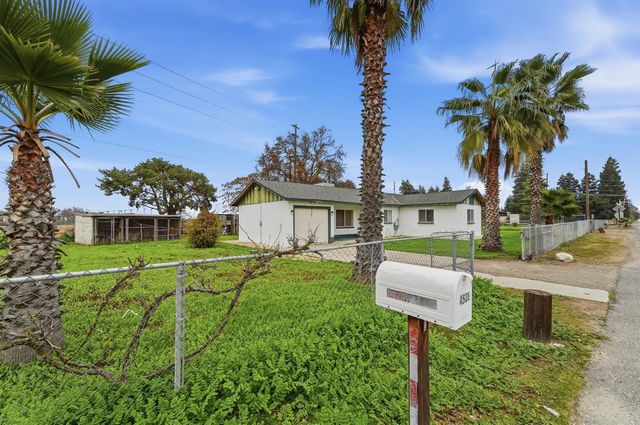 4529 E Briggsmore Ave, Modesto, CA 95355