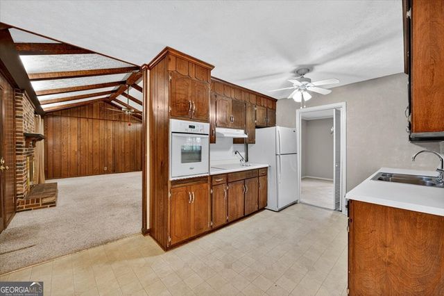 673 Commanche Drive, Macon, GA 31210