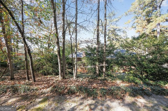 673 Commanche Drive, Macon, GA 31210