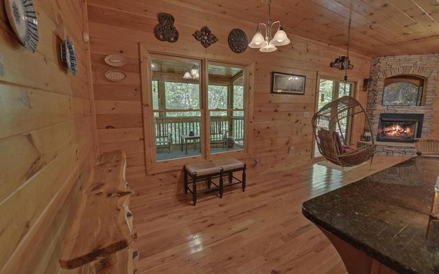803 Brookhaven Lane, Blue Ridge, GA 30513