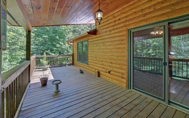 803 Brookhaven Lane, Blue Ridge, GA 30513
