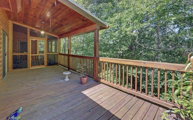 803 Brookhaven Lane, Blue Ridge, GA 30513