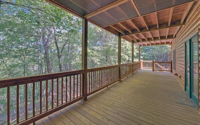 803 Brookhaven Lane, Blue Ridge, GA 30513
