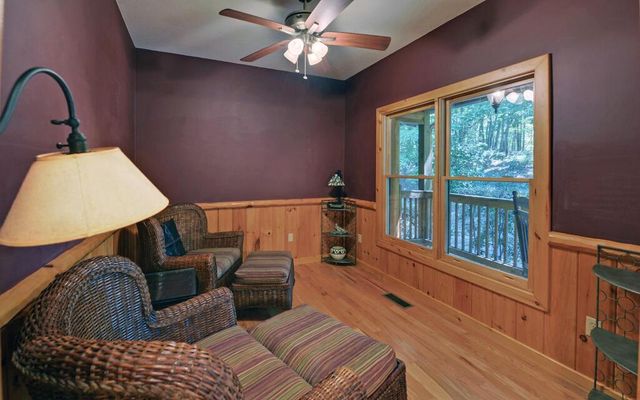 803 Brookhaven Lane, Blue Ridge, GA 30513