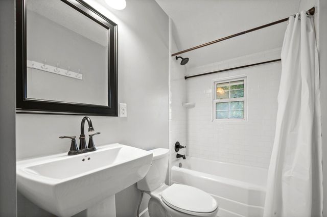 2943 Xenwood Avenue S, Saint Louis Park, MN 55416