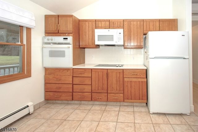 10 Second St, Branchville Boro, NJ 07826