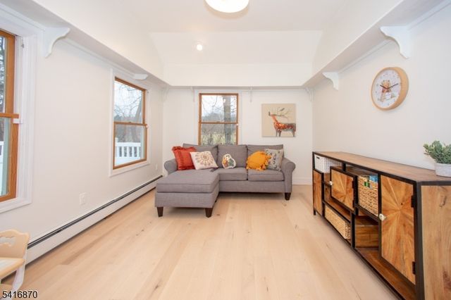 10 Second St, Branchville Boro, NJ 07826