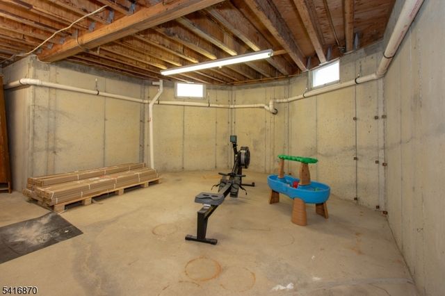 10 Second St, Branchville Boro, NJ 07826