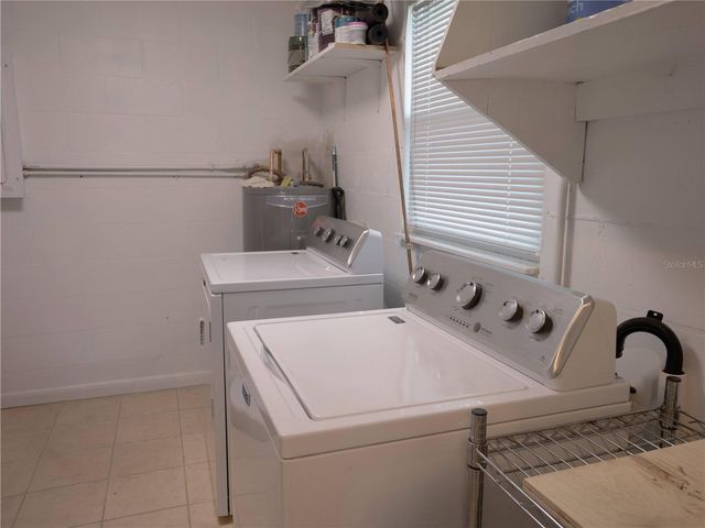 26424 SW 1ST AVENUE, Newberry, FL 32669