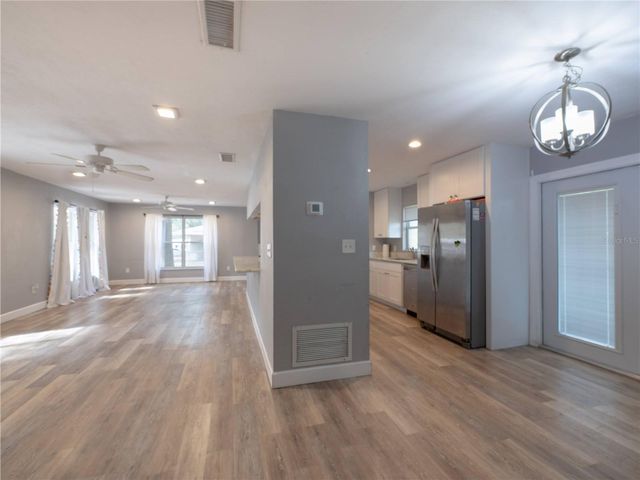 26424 SW 1ST AVENUE, Newberry, FL 32669