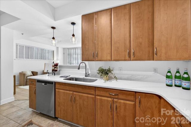 1320 Fillmore Avenue 105, Charlotte, NC 28203