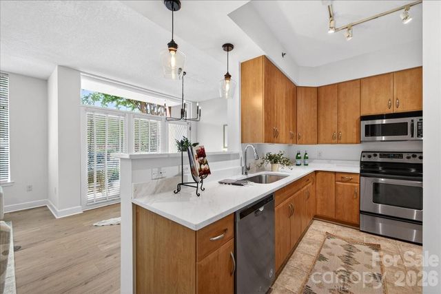 1320 Fillmore Avenue 105, Charlotte, NC 28203