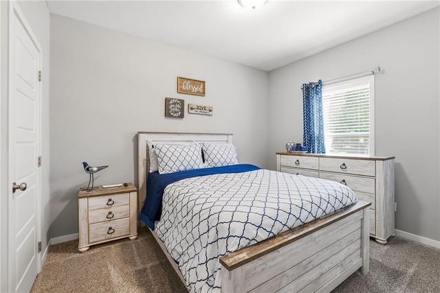 9161 Green Road, Lenexa, KS 66227