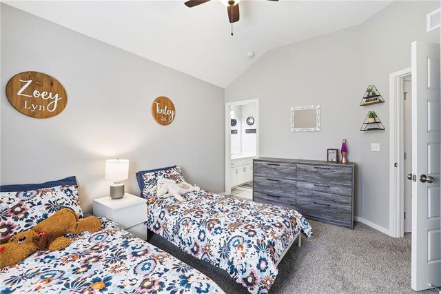 9161 Green Road, Lenexa, KS 66227