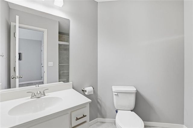 9161 Green Road, Lenexa, KS 66227