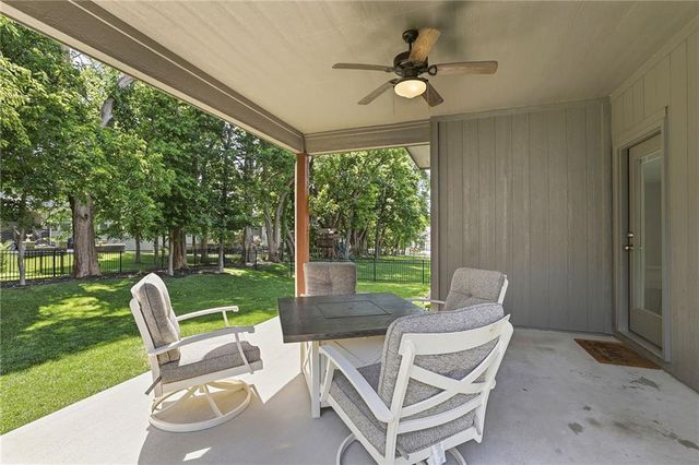 9161 Green Road, Lenexa, KS 66227